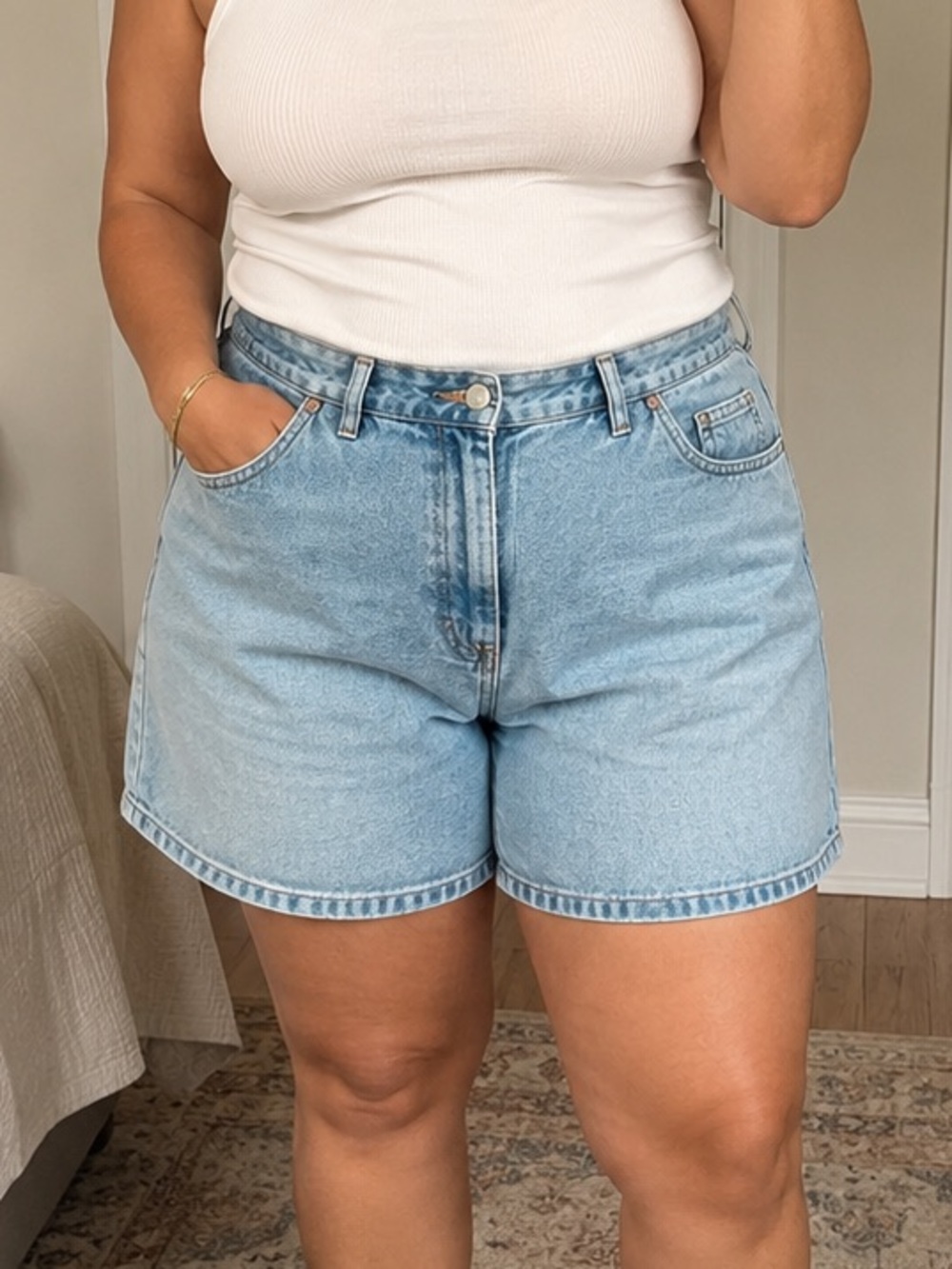 Zara High Waist Denim Shorts Light Wash 100% Cotton Size 14 Minimalist Casual